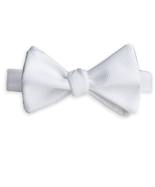 PT8110110 | White Pique Pre-tied Bow Tie