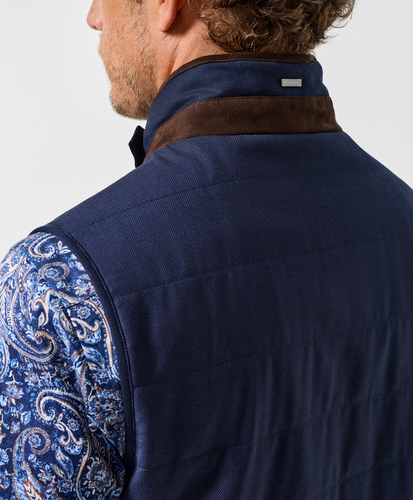 VTOW12055413 | The Urban Vest